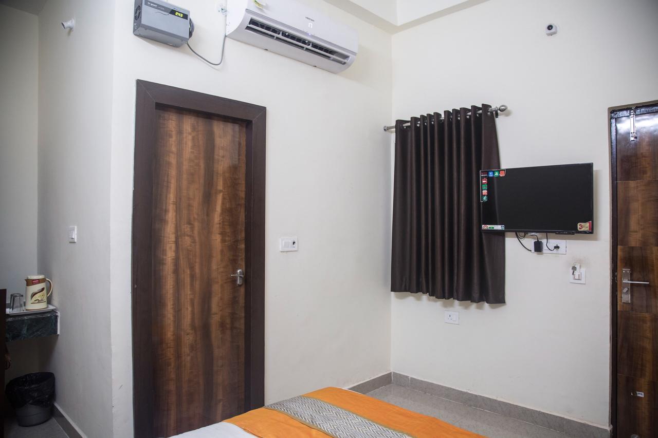 Oyo 9123 Baghban Residency Hotel Gwalior Luaran gambar